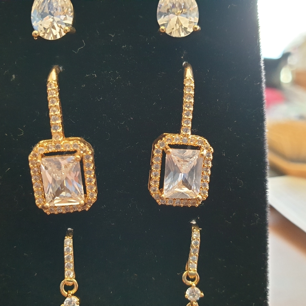 Earings
